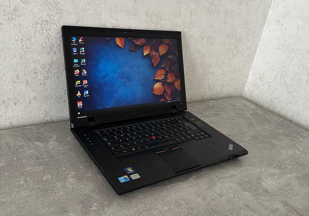 Ноутбук Lenovo ThinkPad 15.6" LED / Core i3 / 6 GB DDR3 / 500 GB HDD