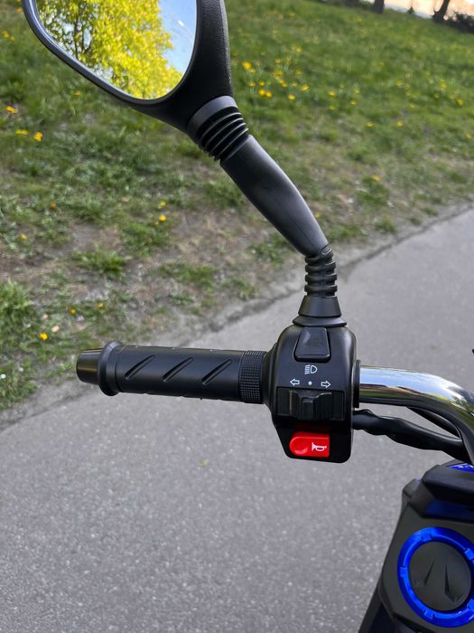 Скутер SPARK SP150S-19BN