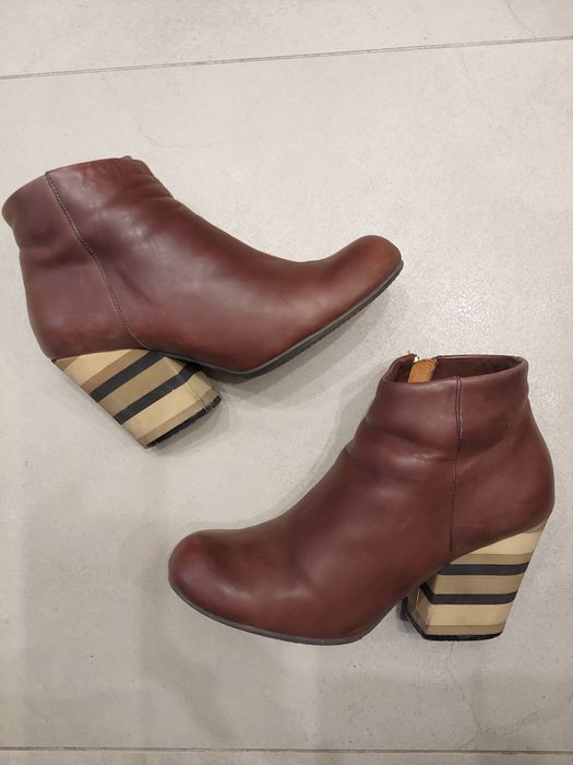 Piękne czekoladowe trzewiki Ryłko rozm. 39