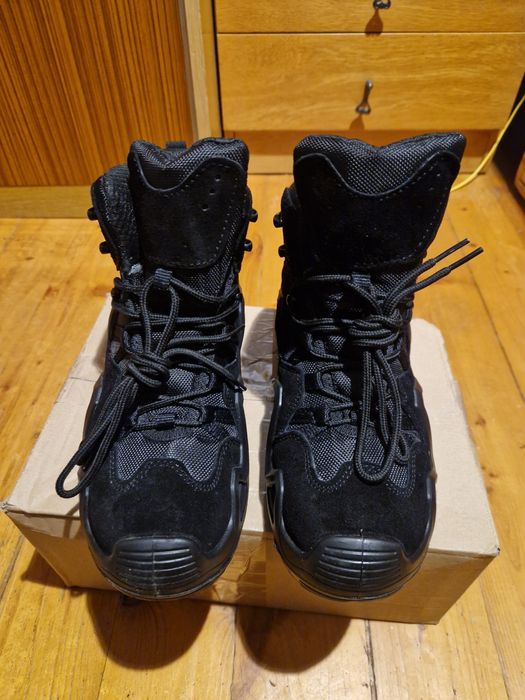 Trapery męskie koloru czarnego