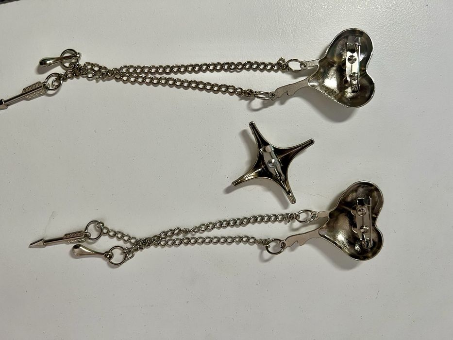 Słodkie zawieszki w kształcie serc i gwiazdki