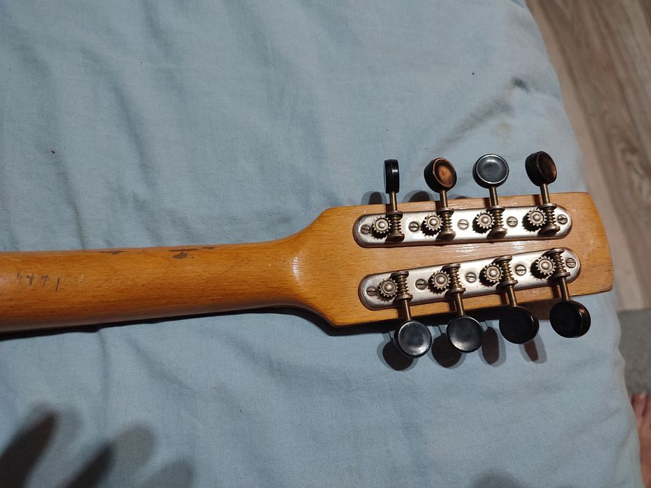 Banjo 8-ro strunowe