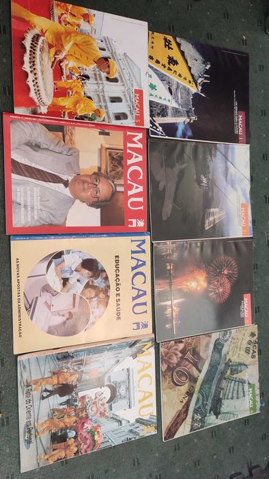 Lote 18 Livros e Revistas Sobre Macau