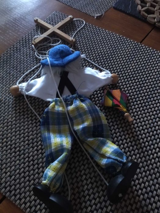 Beautiful handmade clown puppet, new, hand-painted, 1990s64740476381443123