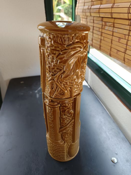 Garrafa de colecção vintage "Caves S.Pedro"