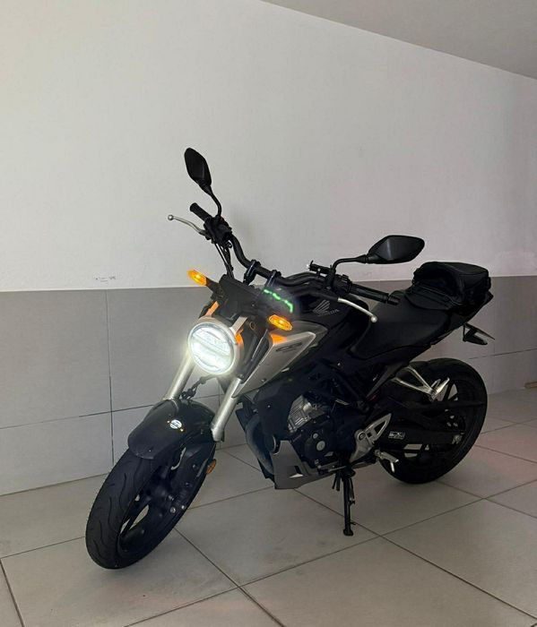 Honda CB 125R (2020)