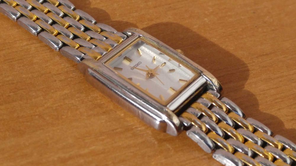 Женские классические часы SEIKO (Япония)