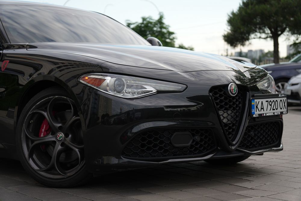 Alfa Romeo Giulia 2017 VIN ZARFAEEN6J7563965 фото оголошення 2 з 24