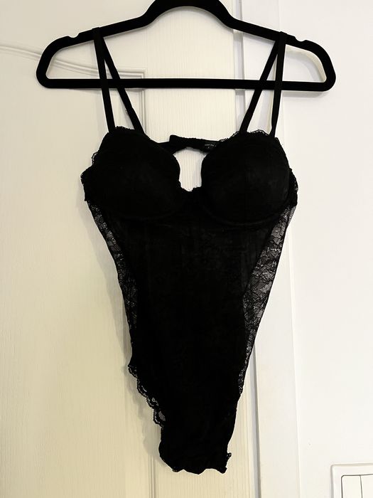 Piekne koronkowe body