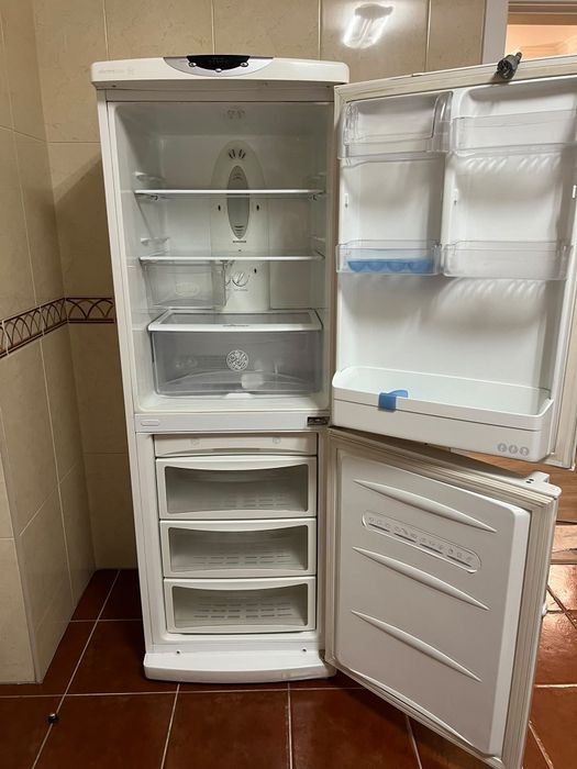 Frigorífico LG combinado