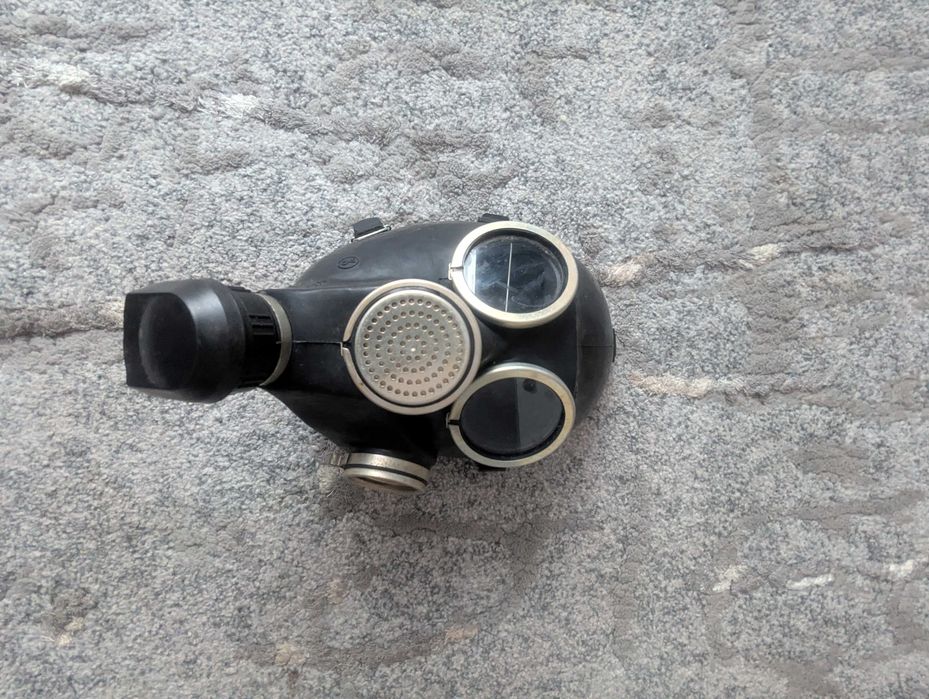 Продаю протигази гп7