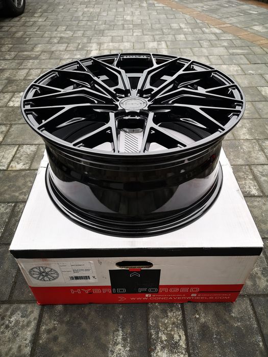 Okazja! Felgi Concaver CVR1 19" 8J ET40 5x112 Golf Cupra A3 Black