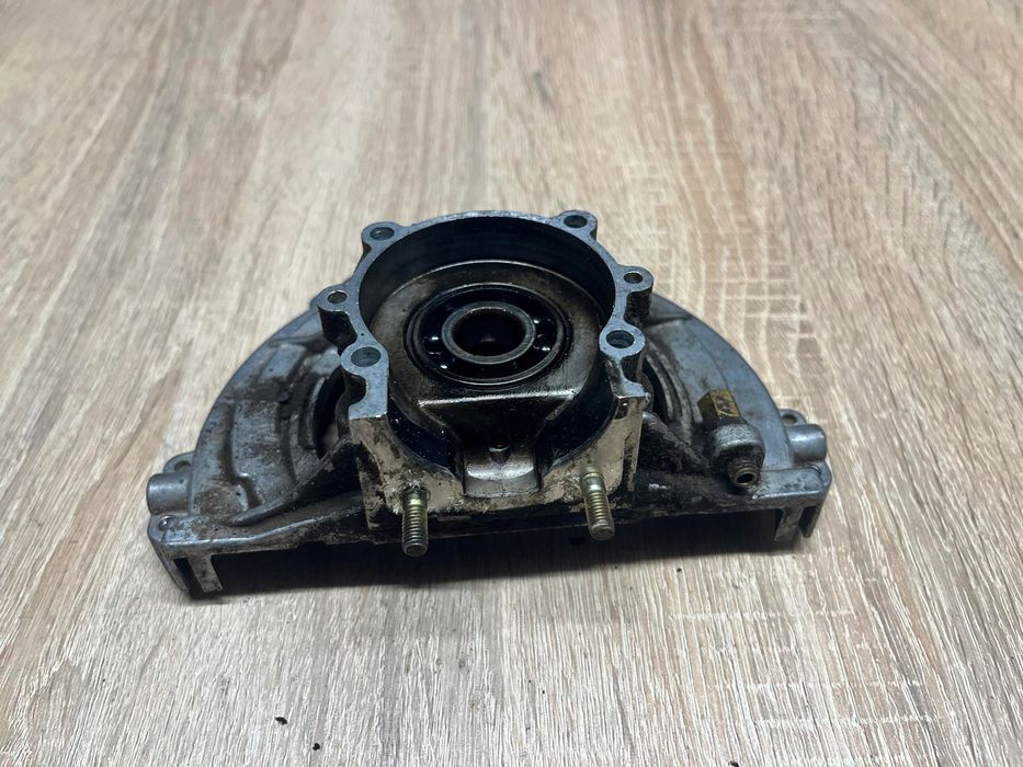 Tanaka Pm-32 Karter Obudowa Silnika Połówka