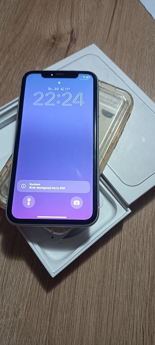 iPhone 11 iPhone 11