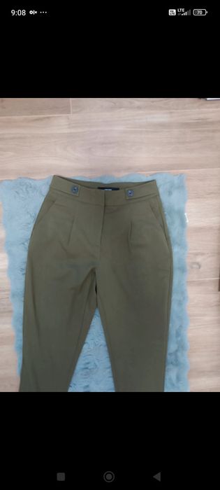 Spodnie cygaretki khaki Vero moda