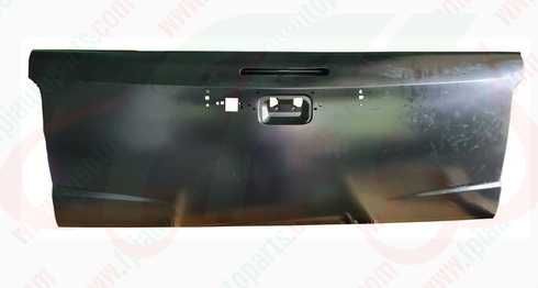 Tampa da mala com furo camera Mitsubishi L200 2019-- 6724A266