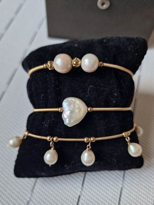 Conjunto 3 Pulseiras Douradas de Pérolas Barrocas
