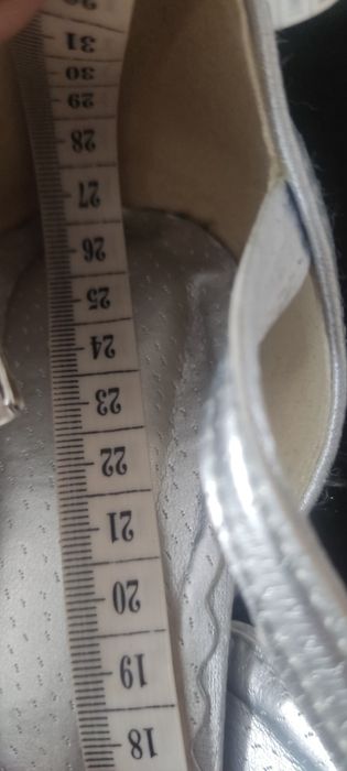 Buty 41 srebrne..