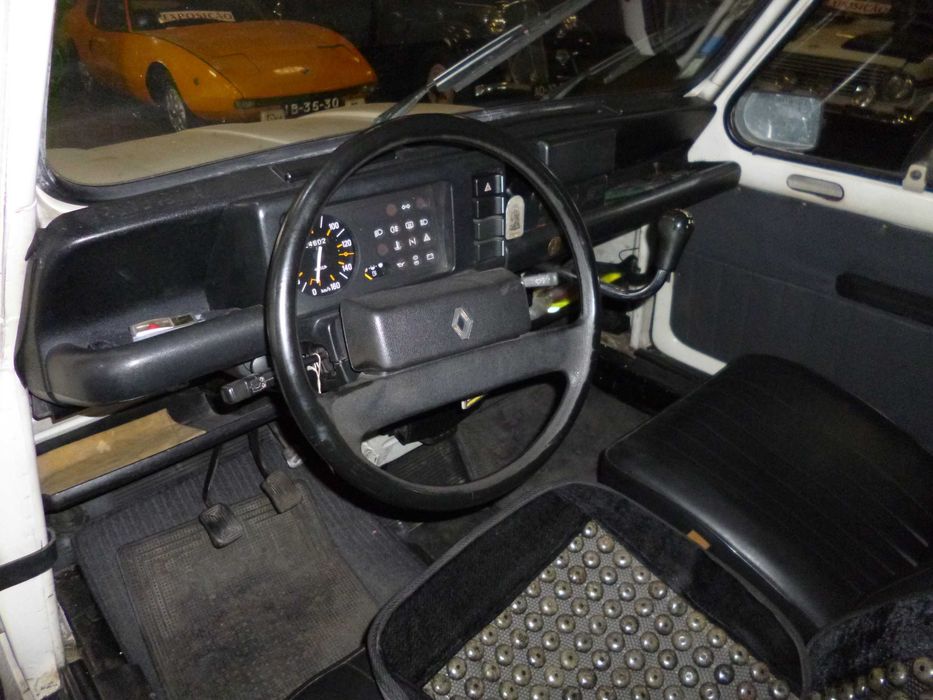 Renault 4 GTL  Passageiros