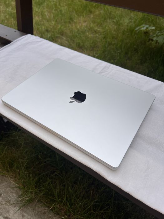 MacBook Pro M1 Pro 14 2021 дюймів 16RAM/1Tb SSD А2442