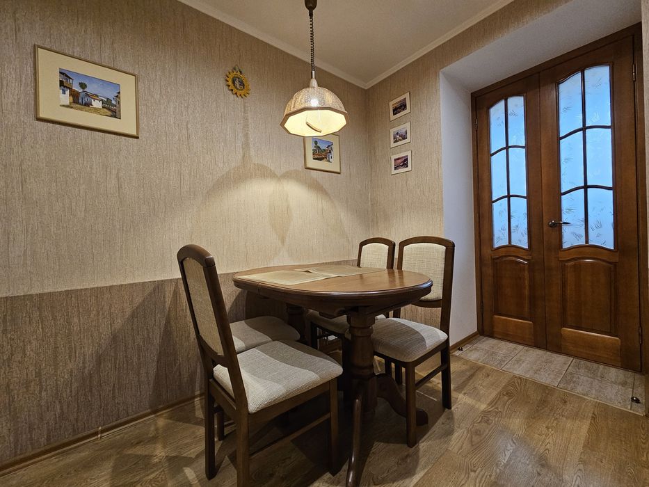 Продам 3 к квартиру на Тополе в кирпичном доме