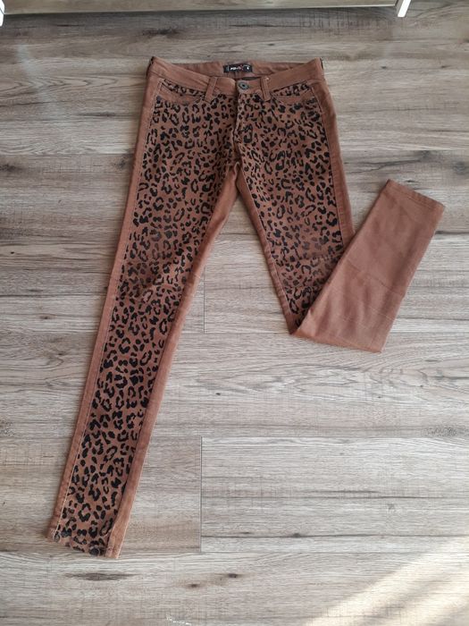 Brązowe spodnie damskie z motywem pantery zwierzęcy S/M New Yorker