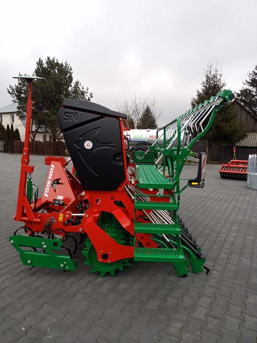 Zestaw Uprawowo-Siewny Nadbudowany AGRO-MASZ SN301 3.0m siewnik