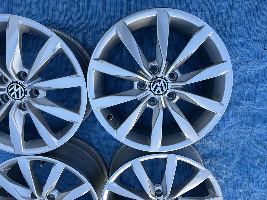 Felgi aluminiowe 17 5x112 Volkswagen  Golf Touran Caddy Passat Jetta