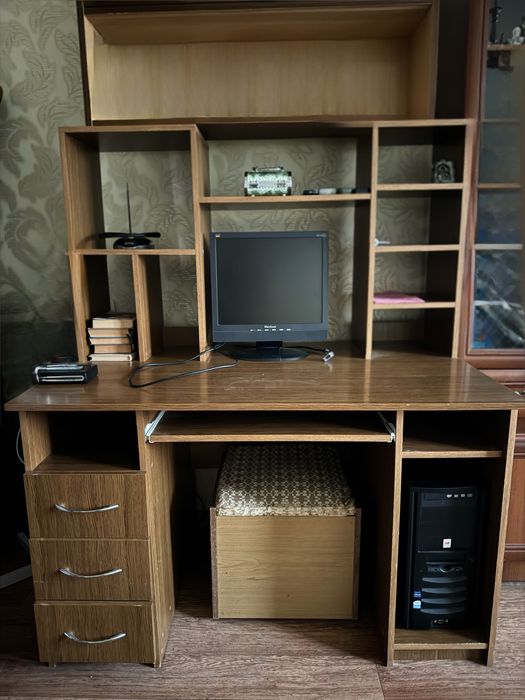 Компьютерный стол Б/У