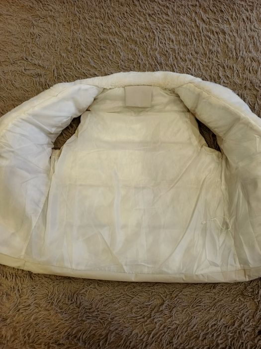 Продам НОВУ желетку