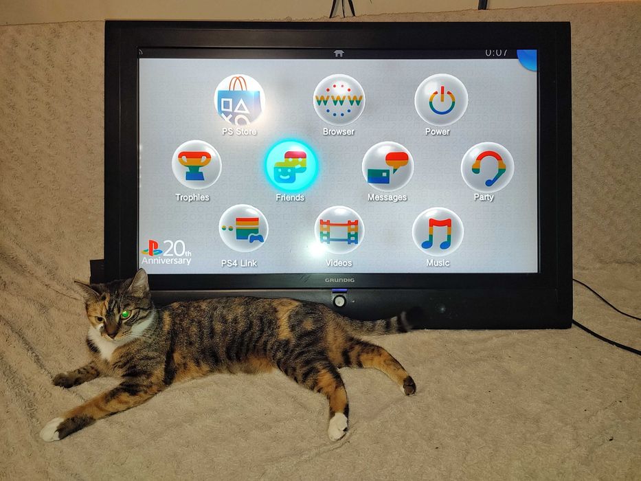 Najsolidniejszy TV Grundig 37-7750 FHD z Subfooferem (2+1 Surround)!