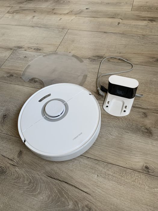 Roborock z ladowaniem