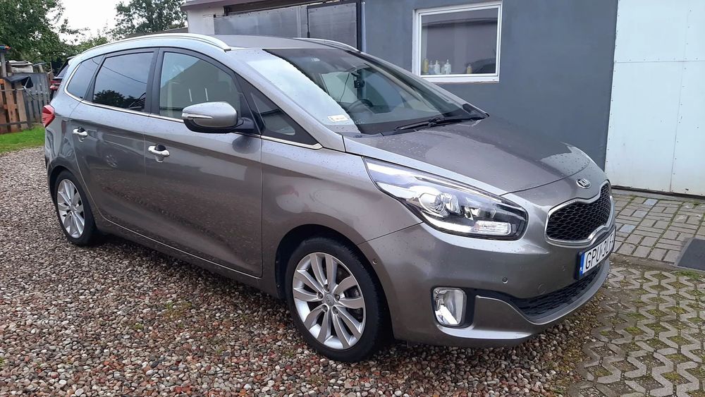 Kia Carens