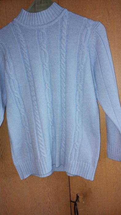 Niebieski sweter  damski