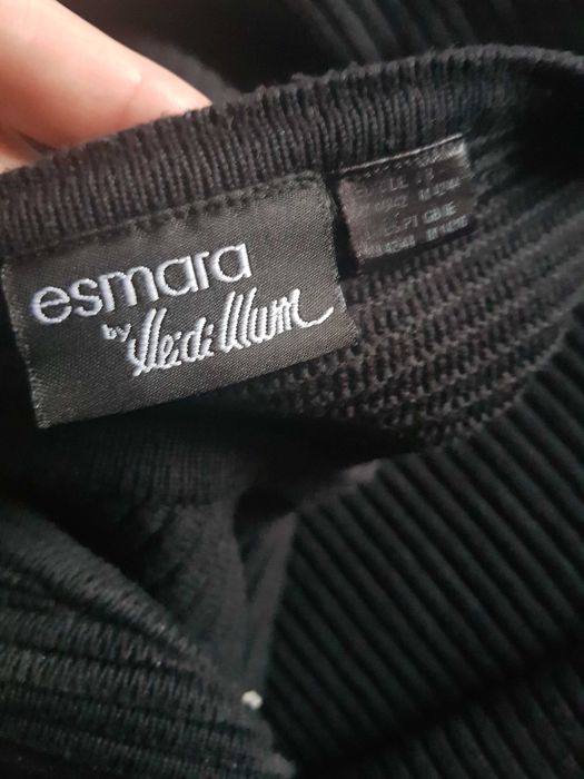 Czarny długi sweter rozmiar M