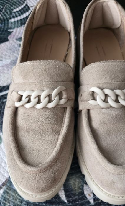 Półbuty mokasyny zamszowe beżowe