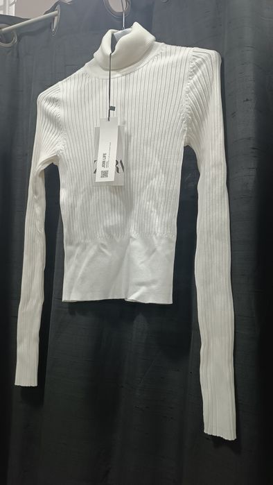 Camisola canelada Zara
