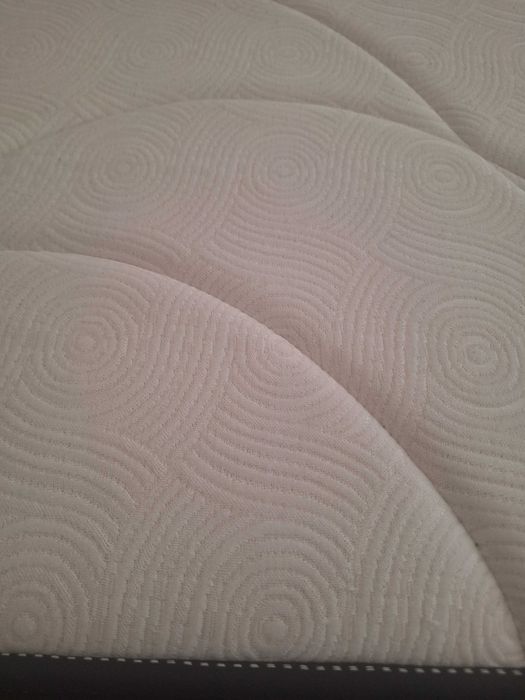 Cama de casal 170x200 com colchão
