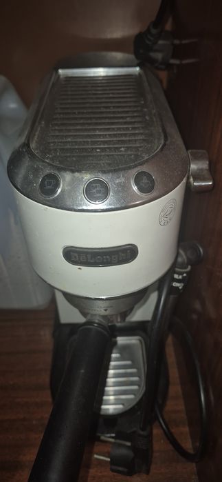 Кофеварка на запчастини чи так.