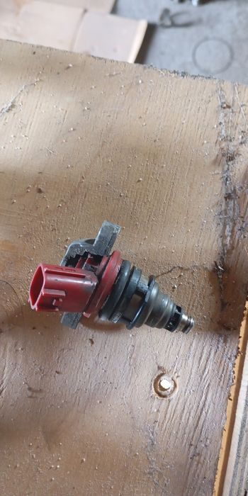 Форсунки Ніссан Максима а 32, а33. 2.0 2.5 3.0