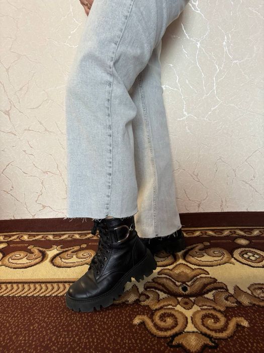 Жіночі шкіряні ботинки, 38-39розмір, устілка 24 см