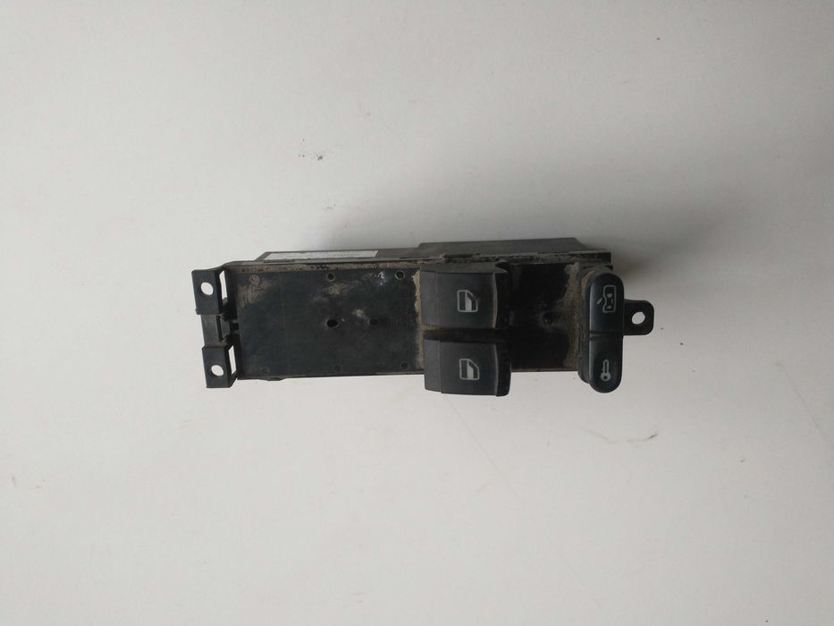 Panel przełącznik szyb Volkswagen Passat B5