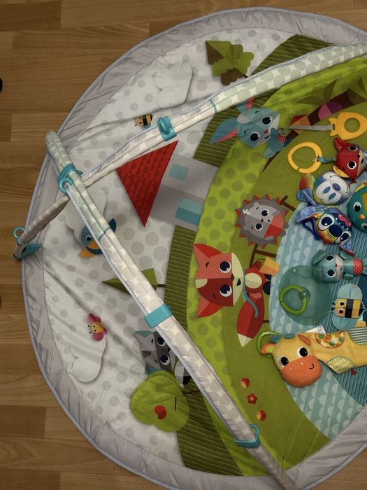 Розвиваючий килимок та мобіль