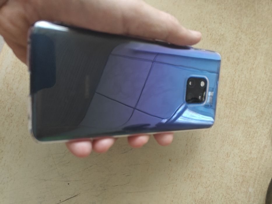Sprzedam legendarny już kamerofon Huawei mate 20 pro. Stan bdb. Opis.