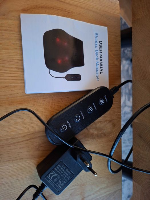 Masażer Shiatsu karku i pleców Brelley BS18 z pilotem i podgrzewaniem