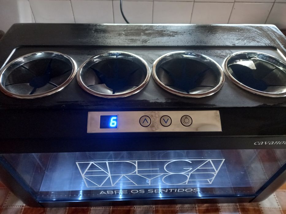 Refrigerador de bebidas Cavanova