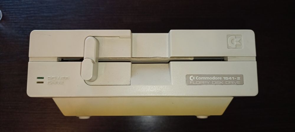 Komputer Commodore c 64. Retro. Komplet.