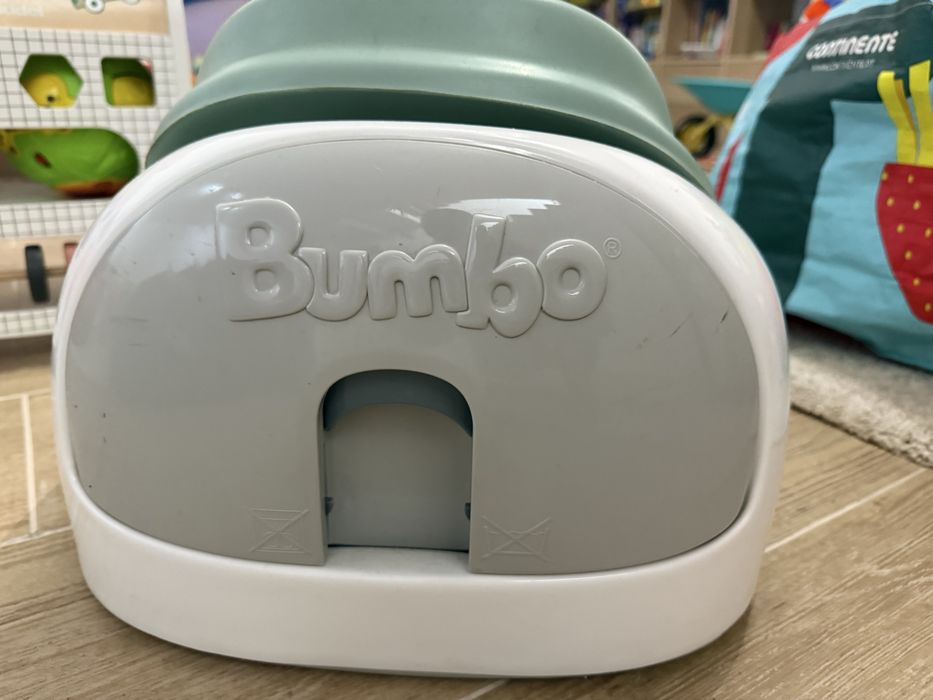 Bumbo - assento evolutivo