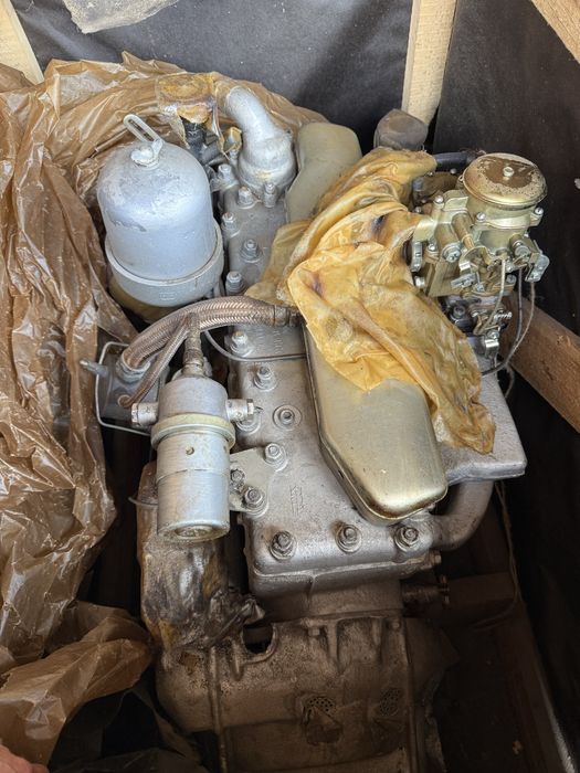 Двигатель  газ 52 Газ53 з хранения в ящику