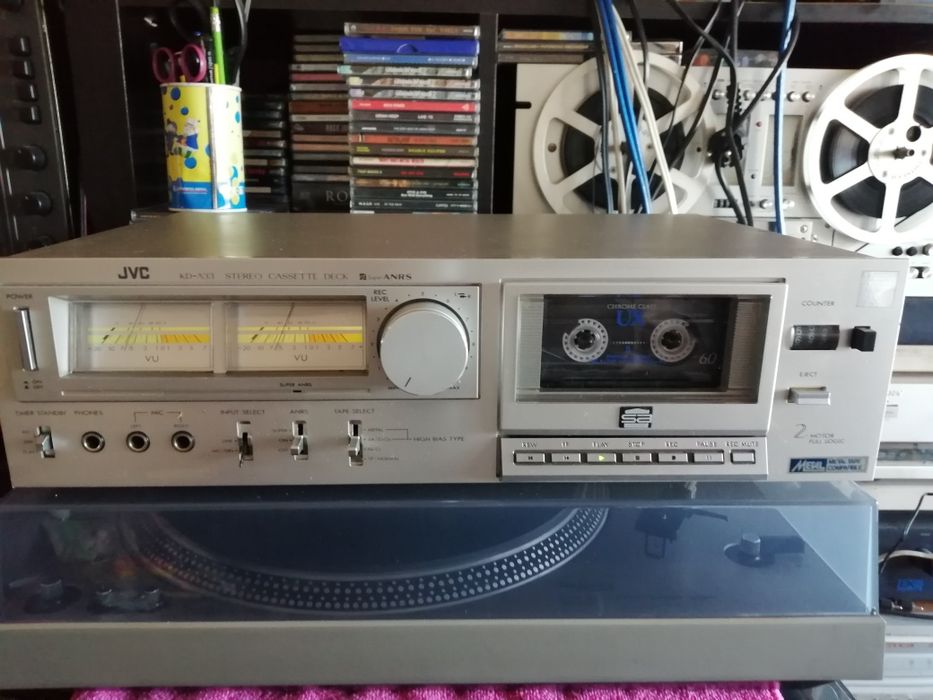 Três Decks JVC vintage